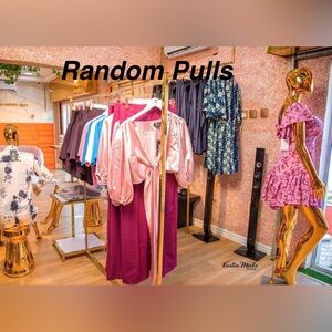 $15 UNLISTED ITEM. BID WISELY NO CANCELATIONS GENTLY LOVED